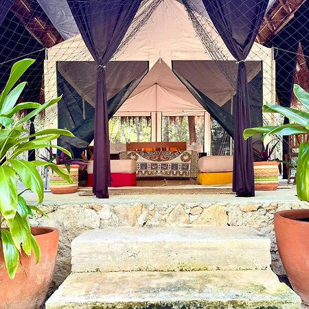 Hotel Glamping Bunga Lotus Tulum Exterior foto